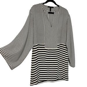 BCBG Amilia Black & White Stripe Block Shift Dress Bell Sleeves Size M